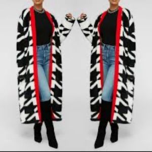 Long thick/heavy cardigan sweater. Fashion nova size Large